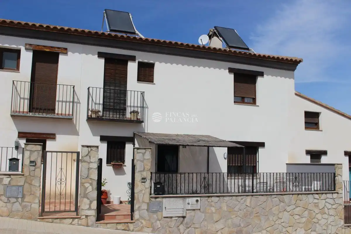 Exterior view of Houses for sale in Soneja  with Terrace, Storage room and Balcony