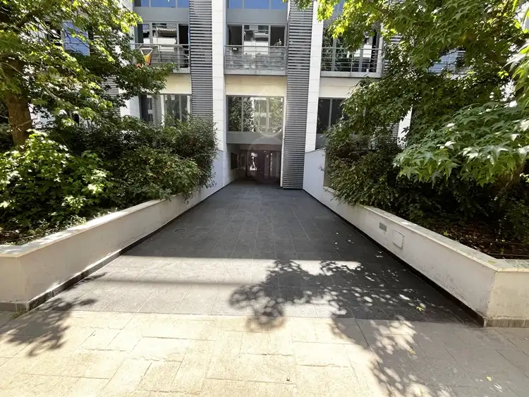 Exterior view of Office for rent in Madrid  with Air Conditioner, Heating and Terrace