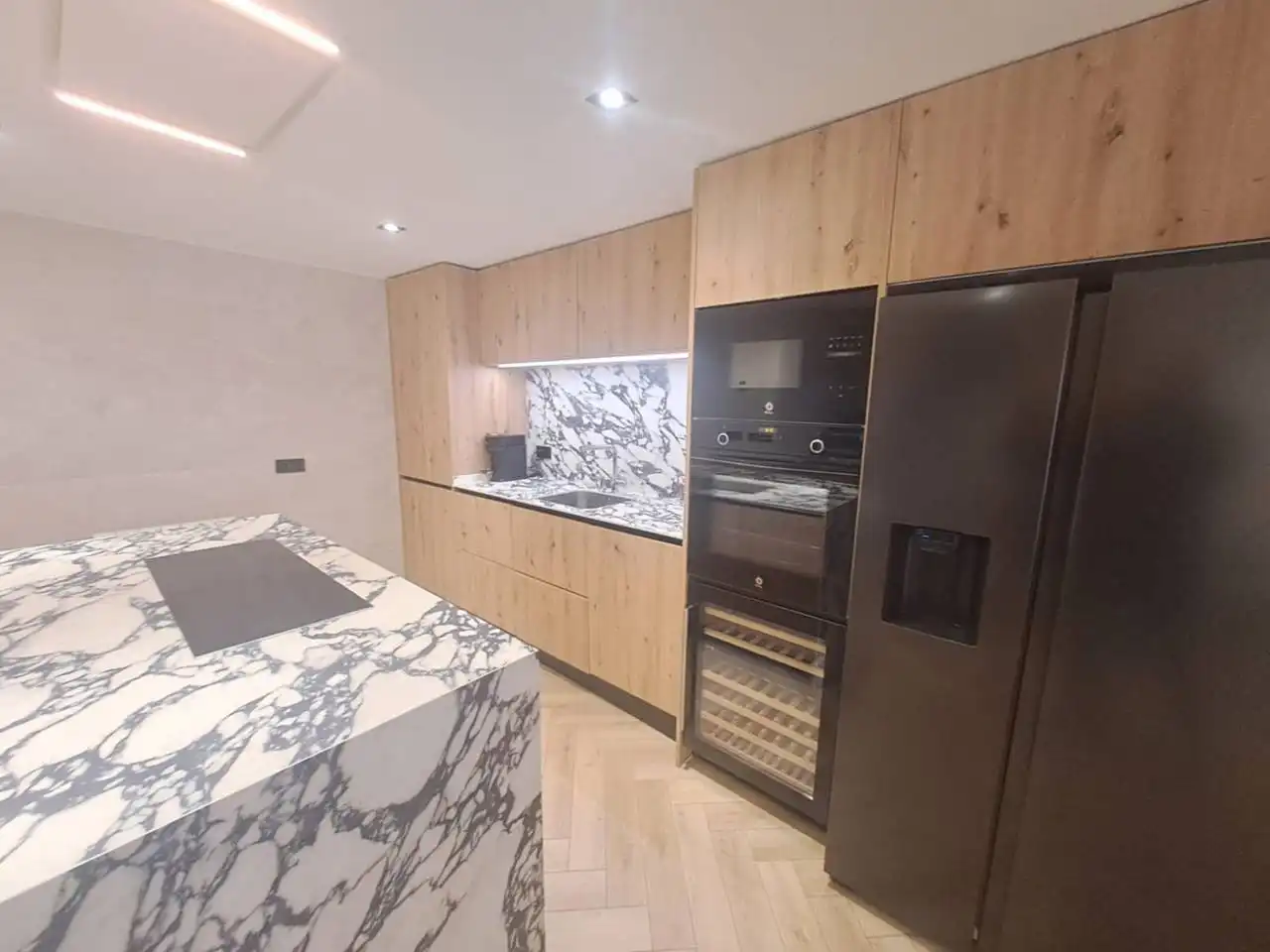 Cuina de Dúplex en venda en Burgos amb Aire condicionat, Calefacció i Parquet