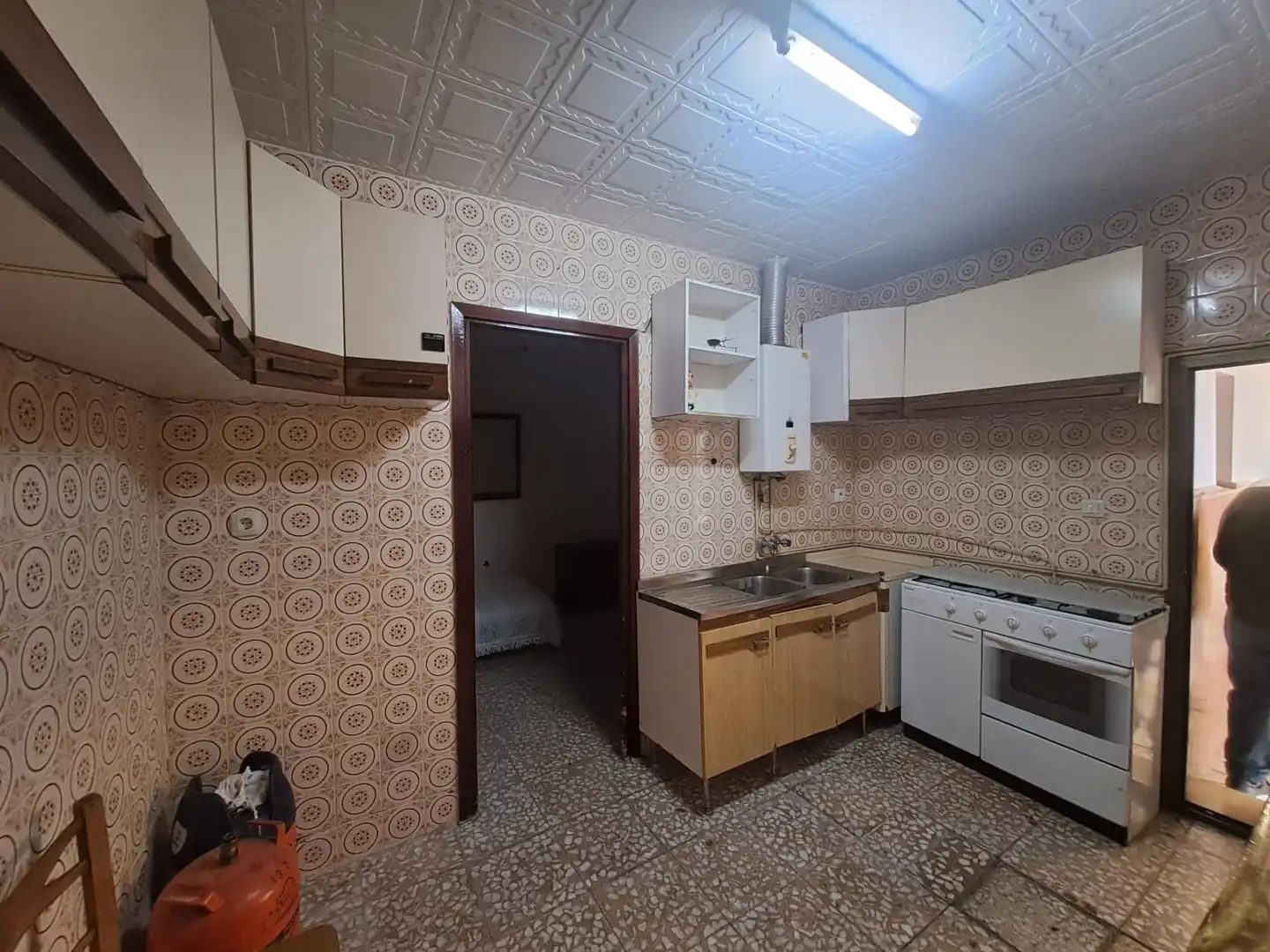 Cuina de Casa o xalet en venda en Puertollano amb Calefacció, Terrassa i Traster