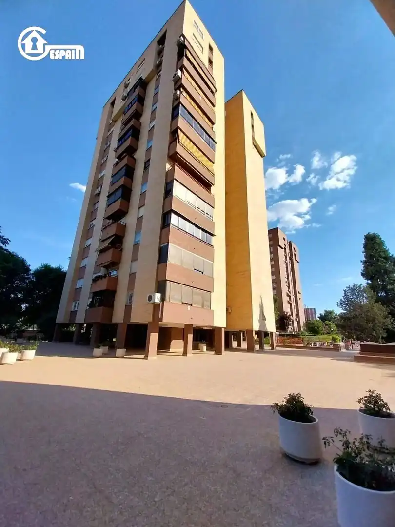 Exterior view of Flat for sale in Madrid  with Heating, Private garden and Terrace