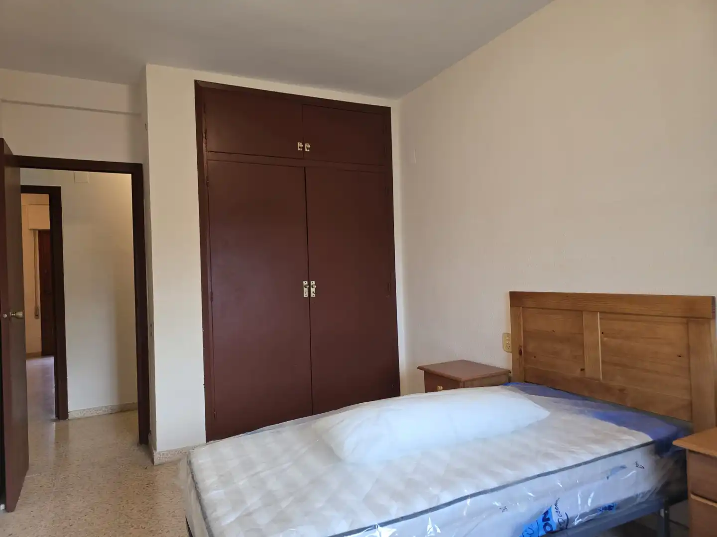 Habitación de Planta baja en venta en Castellón de la Plana / Castelló de la Plana con Amueblado y Balcón