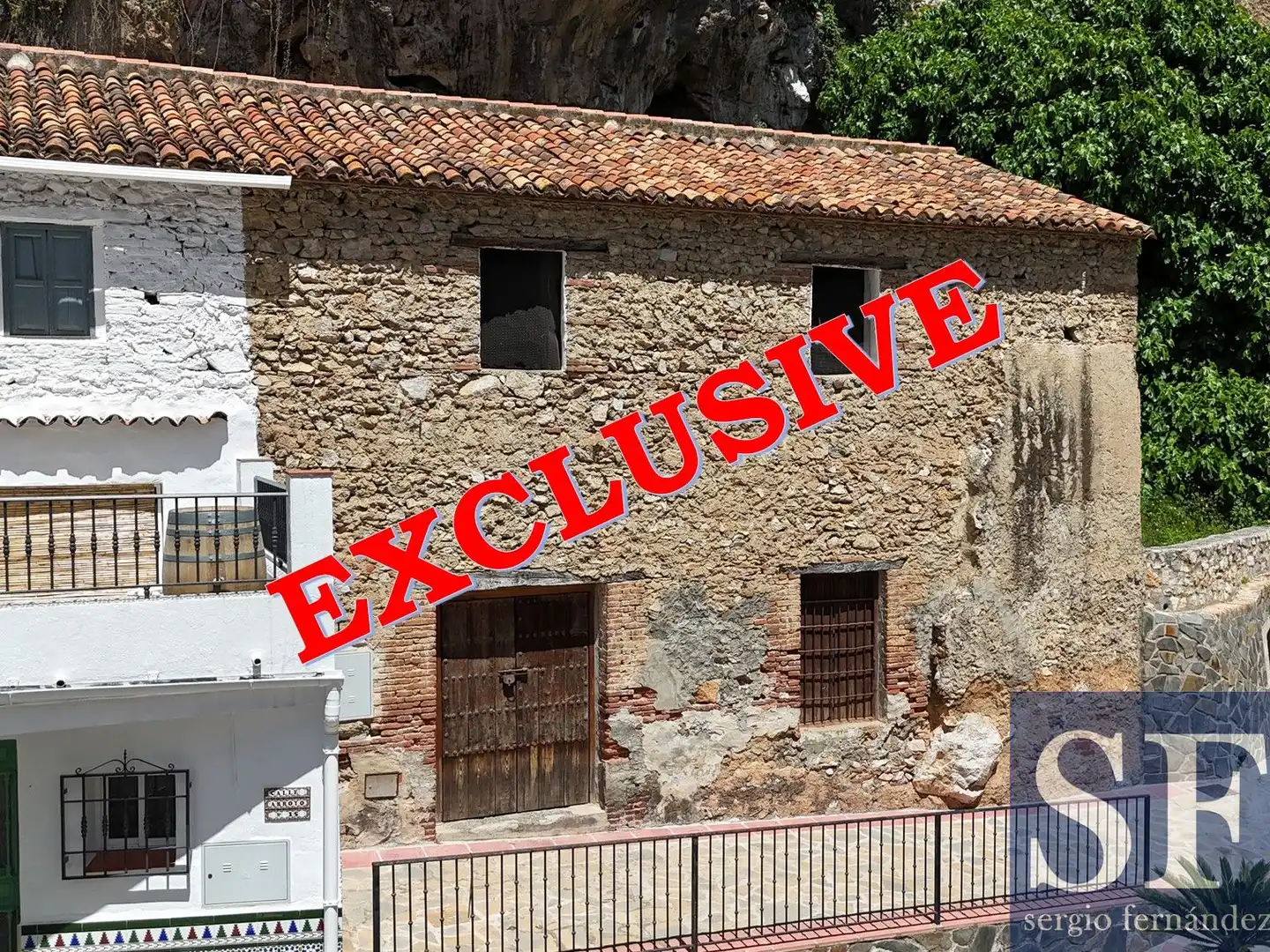 Adossat en venda a Cómpeta