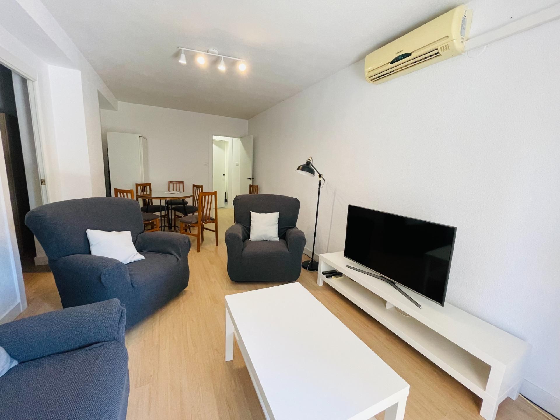 Flat to share in Calle PDTA LUIS DE VICENTE, Cartuja, Norte