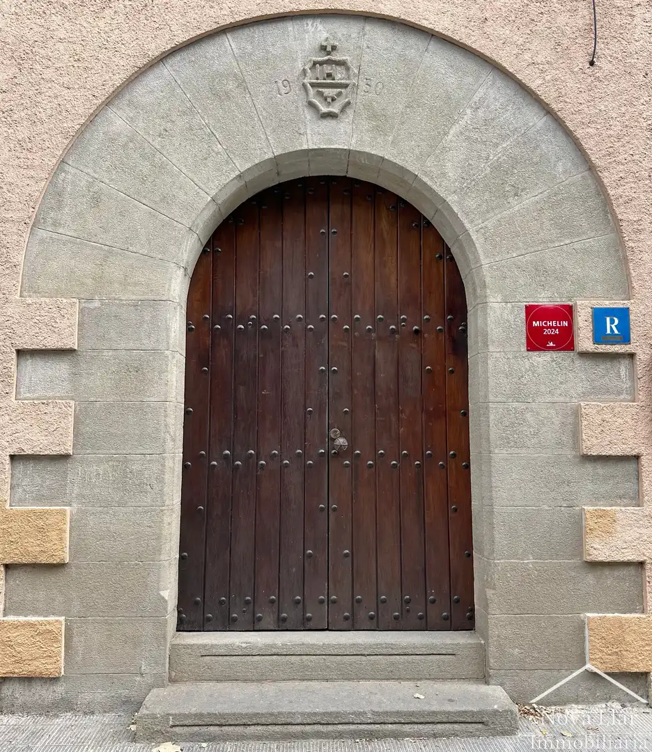 Vista exterior de Casa o xalet en venda en Ripoll amb Calefacció, Jardí privat i Parquet