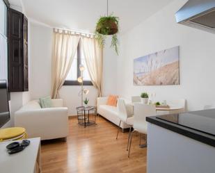 Sala d'estar de Apartament de lloguer en  Granada Capital amb Aire condicionat