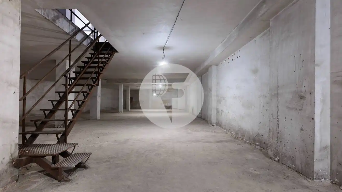 Local comercial de lloguer a Artigues - Llefià, imagen 3