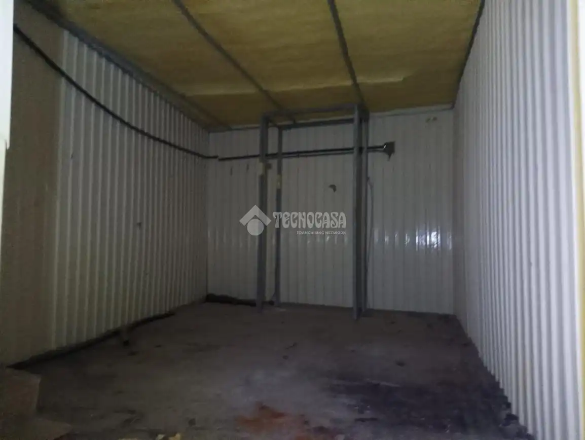 Casa adosada en venda en Arahal amb Balcó