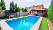 Swimming pool of Single-family semi-detached for sale in La Gineta  with Air Conditioner, Heating and Private garden