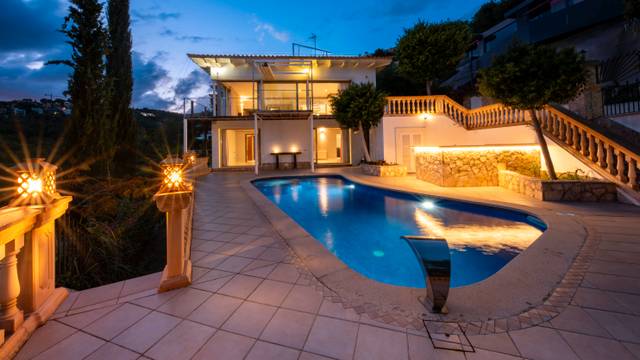 Casa-chalet en Alquiler en Costa d'en Blanes