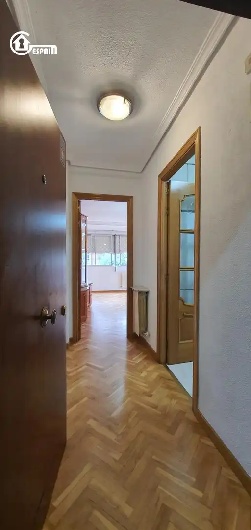 Piso con ascensor en venta en Latina, imagen 5