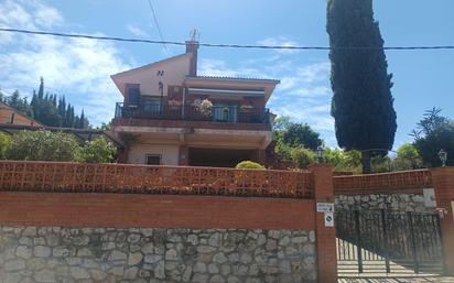 Vista exterior de Casa o xalet en venda en Cabrera d'Anoia amb Calefacció, Jardí privat i Terrassa