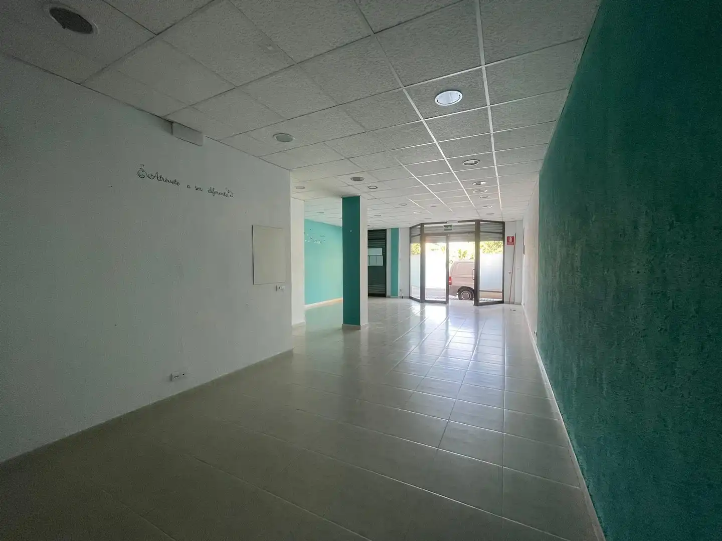 Commercial properties for rent in Parque de la Bombilla  