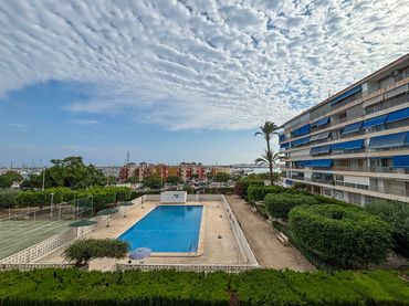 Apartament amb piscina de lloguer a Playa del Acequión, Náufragos y Rocío del Mar