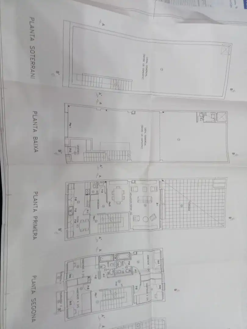 Houses for sale in Carrer de Pujós, 60, Collblanc