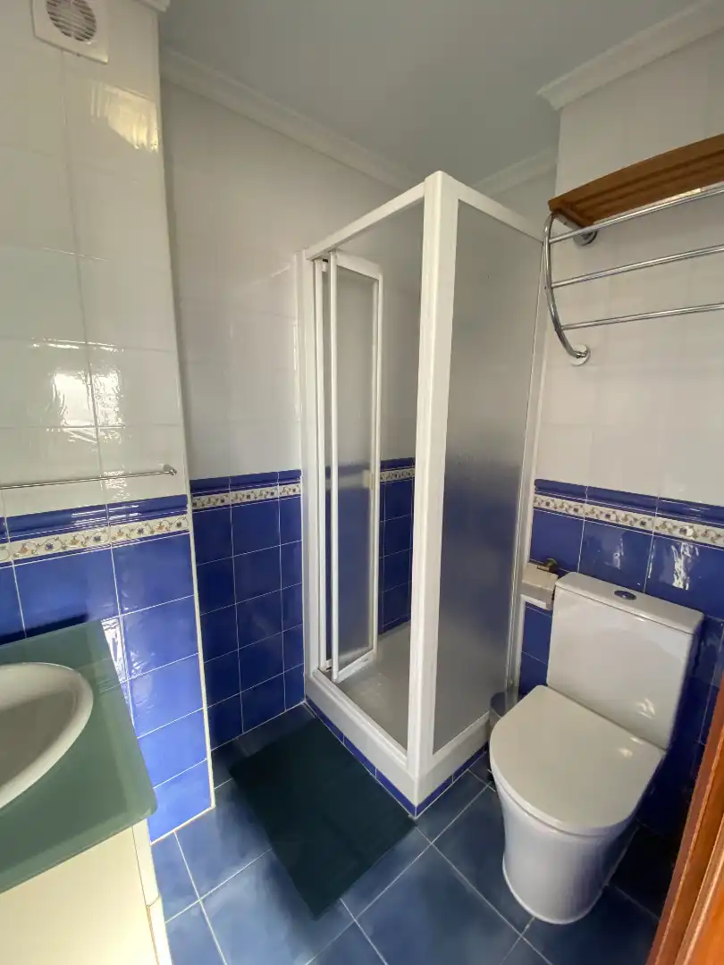 Badezimmer von Wohnung zur Miete in Málaga mit Klimaanlage, Terrasse und Möbliert