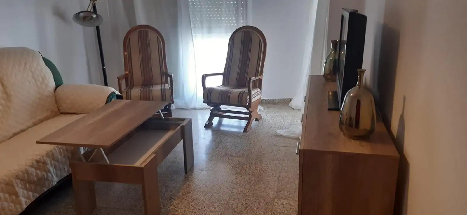 Sala de estar de Piso en venta en Alcalá del Río con Aire acondicionado, Terraza y Amueblado