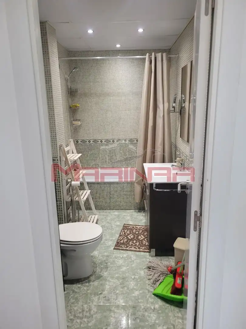Baño de Piso en venta en Yeles con Aire acondicionado y Calefacción
