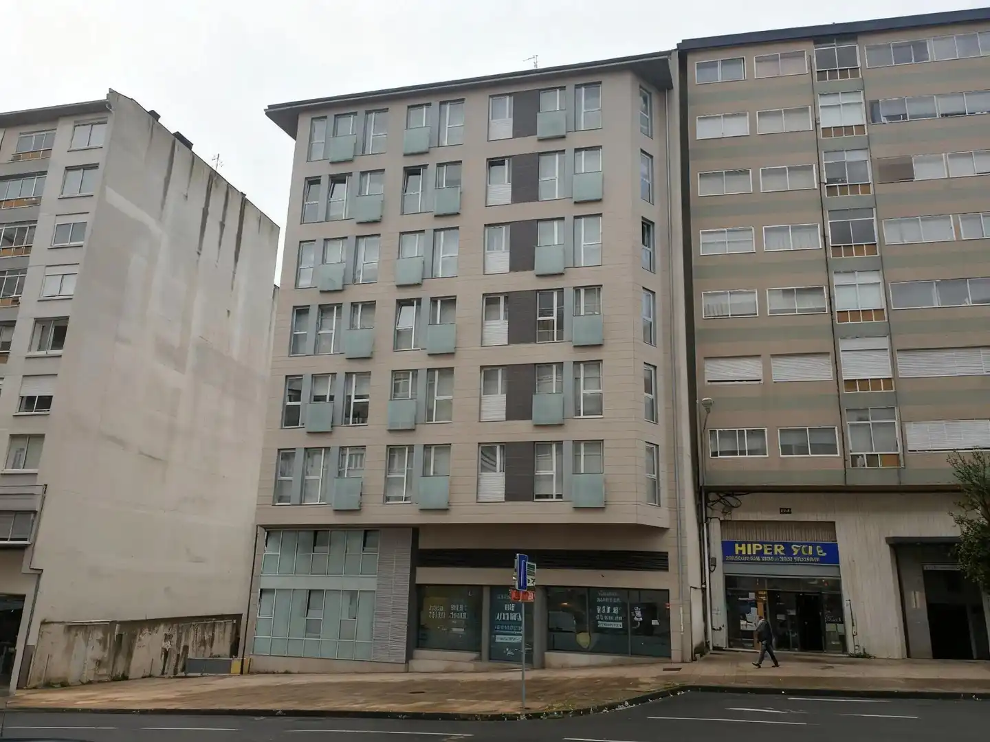 Local comercial en venta en Avenida de la Coruña 401