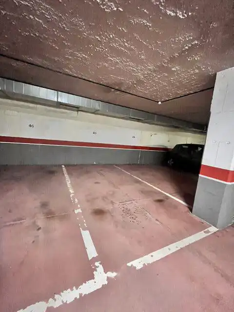 Parkplatz von Garage zur Miete in Gijón 