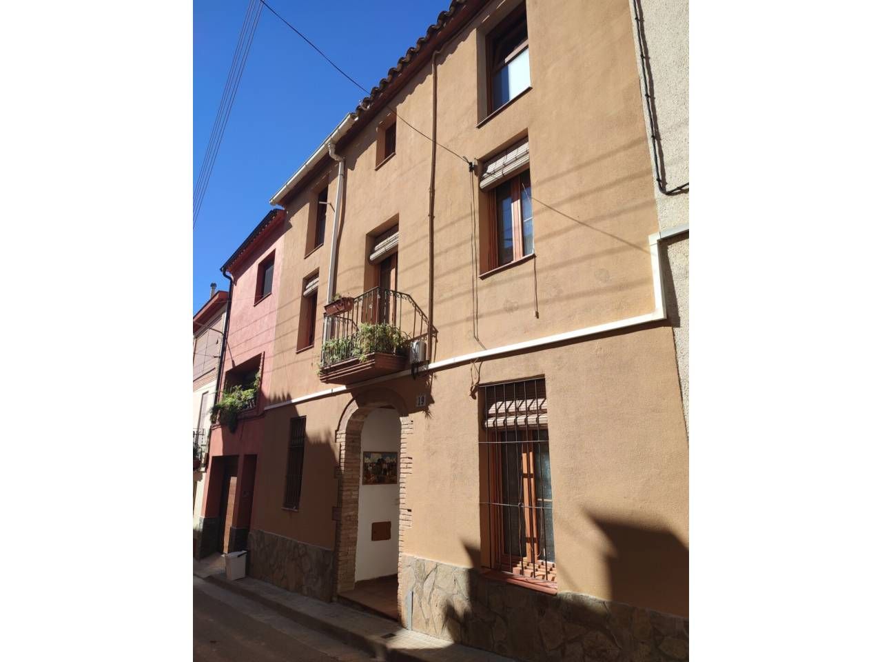 Vista exterior de Casa o xalet en venda en Torrelavit amb Calefacció i Moblat