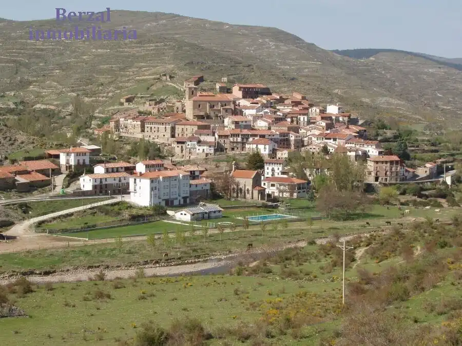 Vista exterior de Casa o chalet en venta en Laguna de Cameros con Terraza