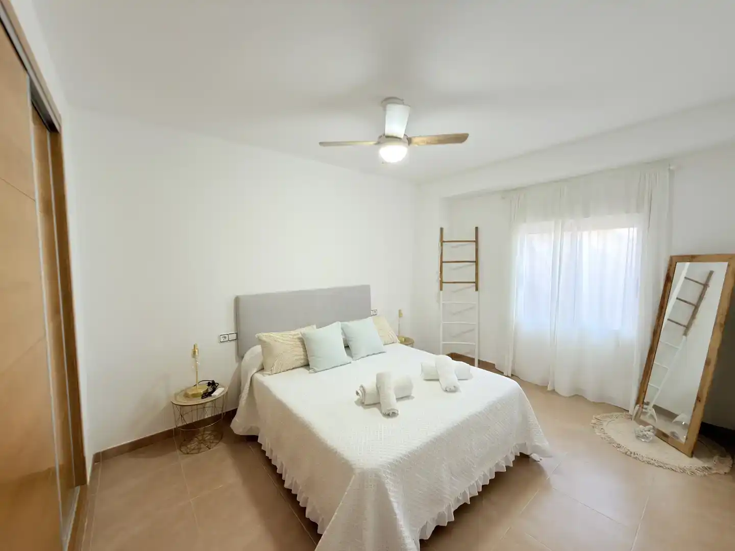 Bedroom of Ground floor for rent in Pliego  with Air Conditioner, Parquet flooring and Furnished