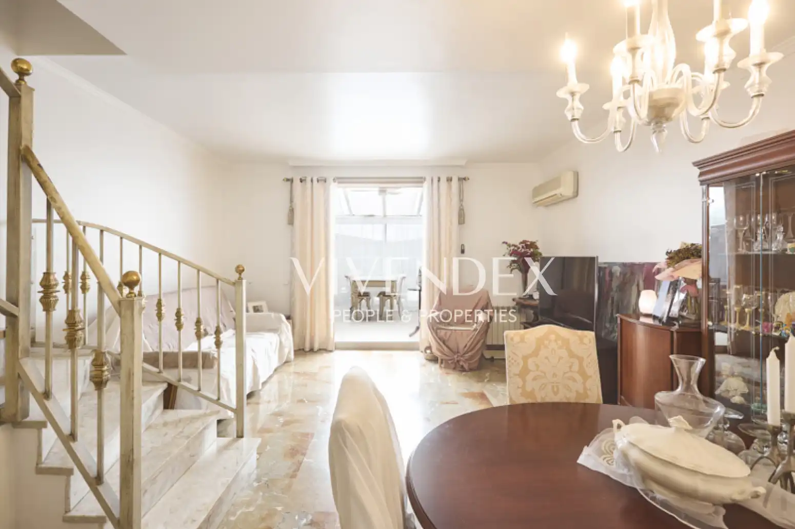 Exterior view of Houses for sale in Sant Vicenç Dels Horts  with Terrace