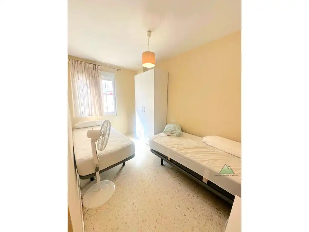 Dormitori de Apartament en venda en Vélez-Málaga amb Balcó