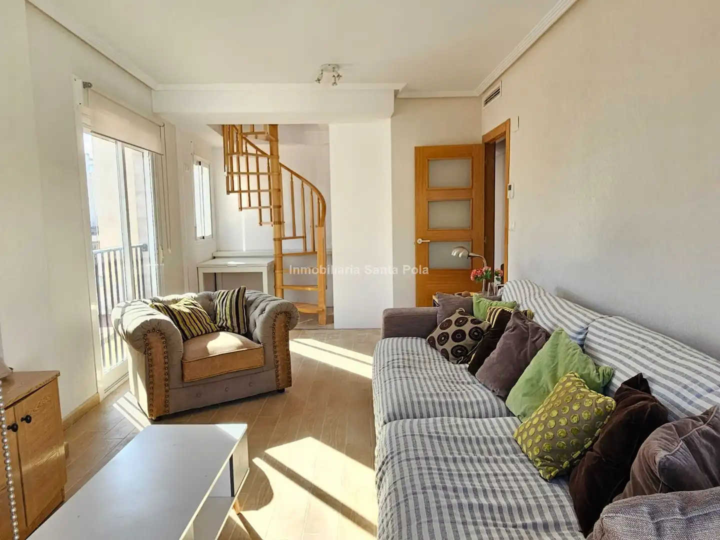 Wohnzimmer von Dachboden zum Verkauf in Santa Pola mit Klimaanlage, Heizung und Terrasse