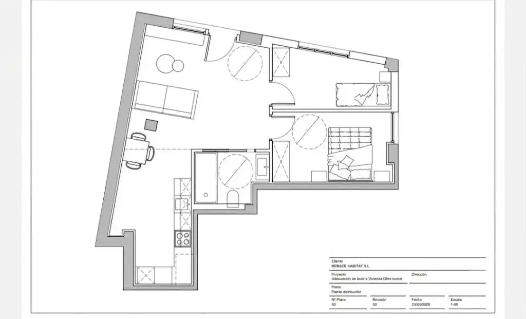Flat for sale in Badalona  with Air Conditioner and Alarm