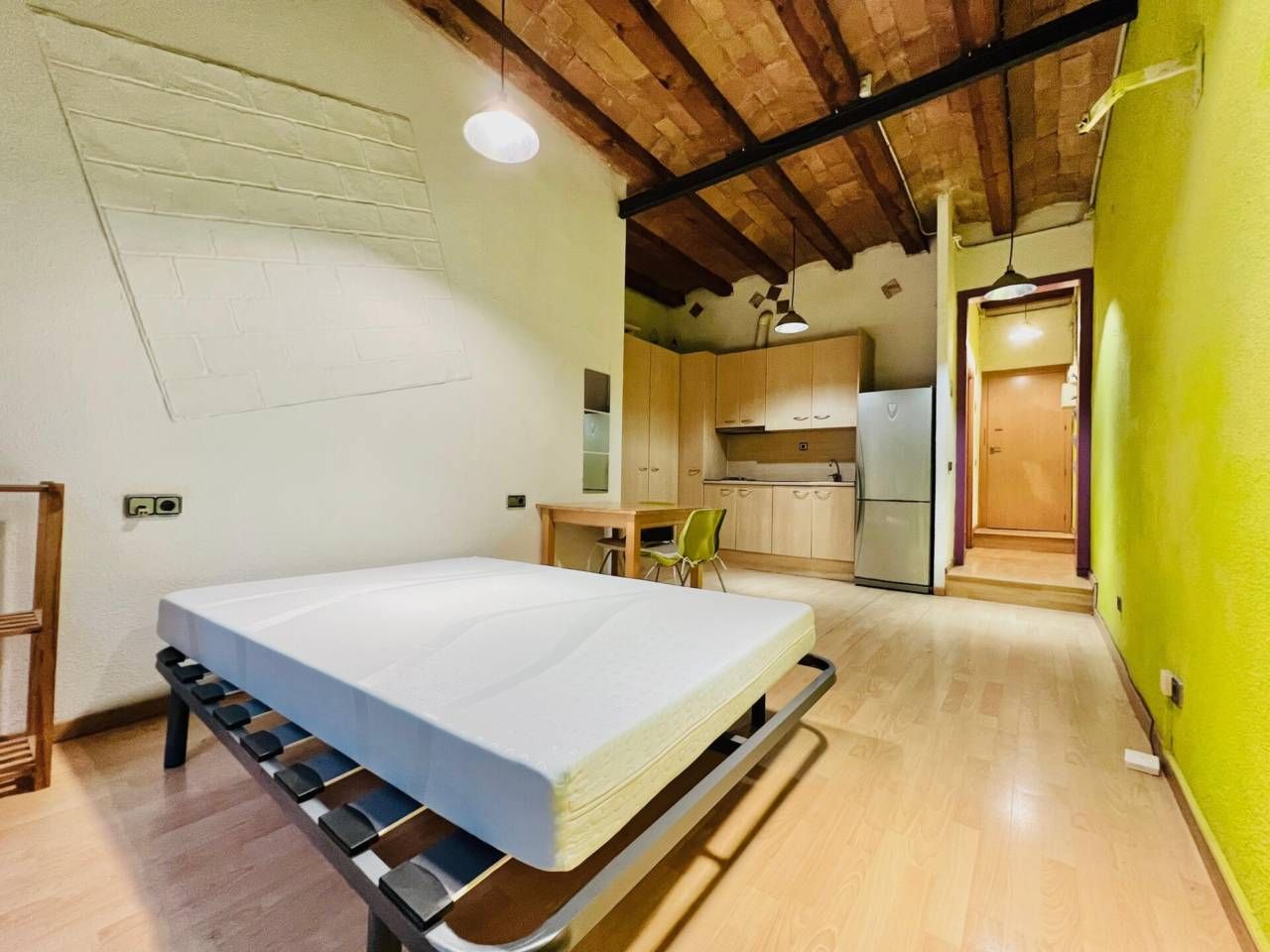 Bedroom of Study for rent in  Barcelona Capital  with Parquet flooring and Balcony