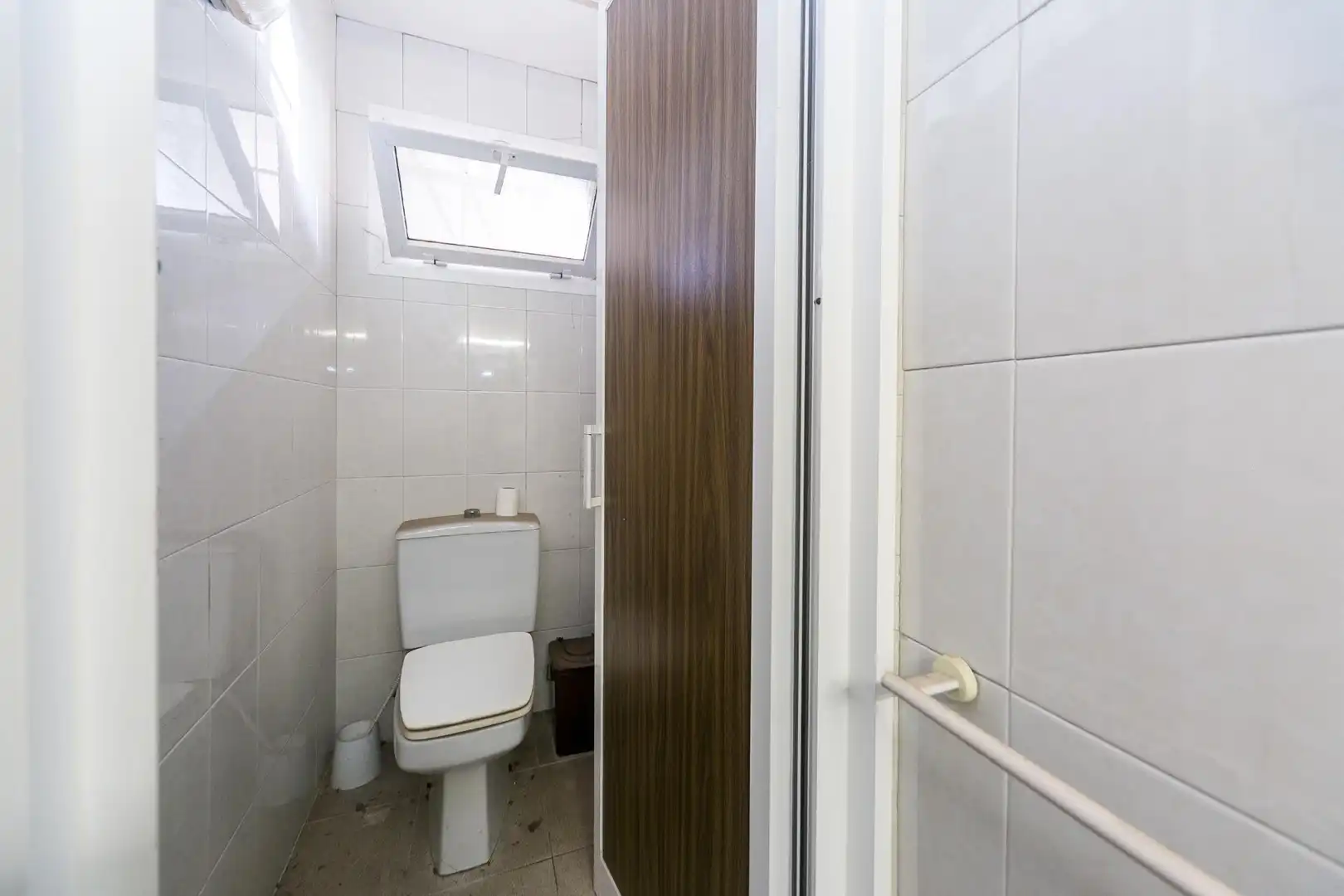 Bany de Casa o xalet en venda en Cerdanyola del Vallès amb Calefacció, Jardí privat i Terrassa