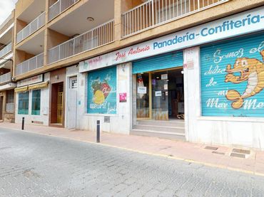 Gewerbefläche zum Verkauf in Calle de Chacón y Calvo