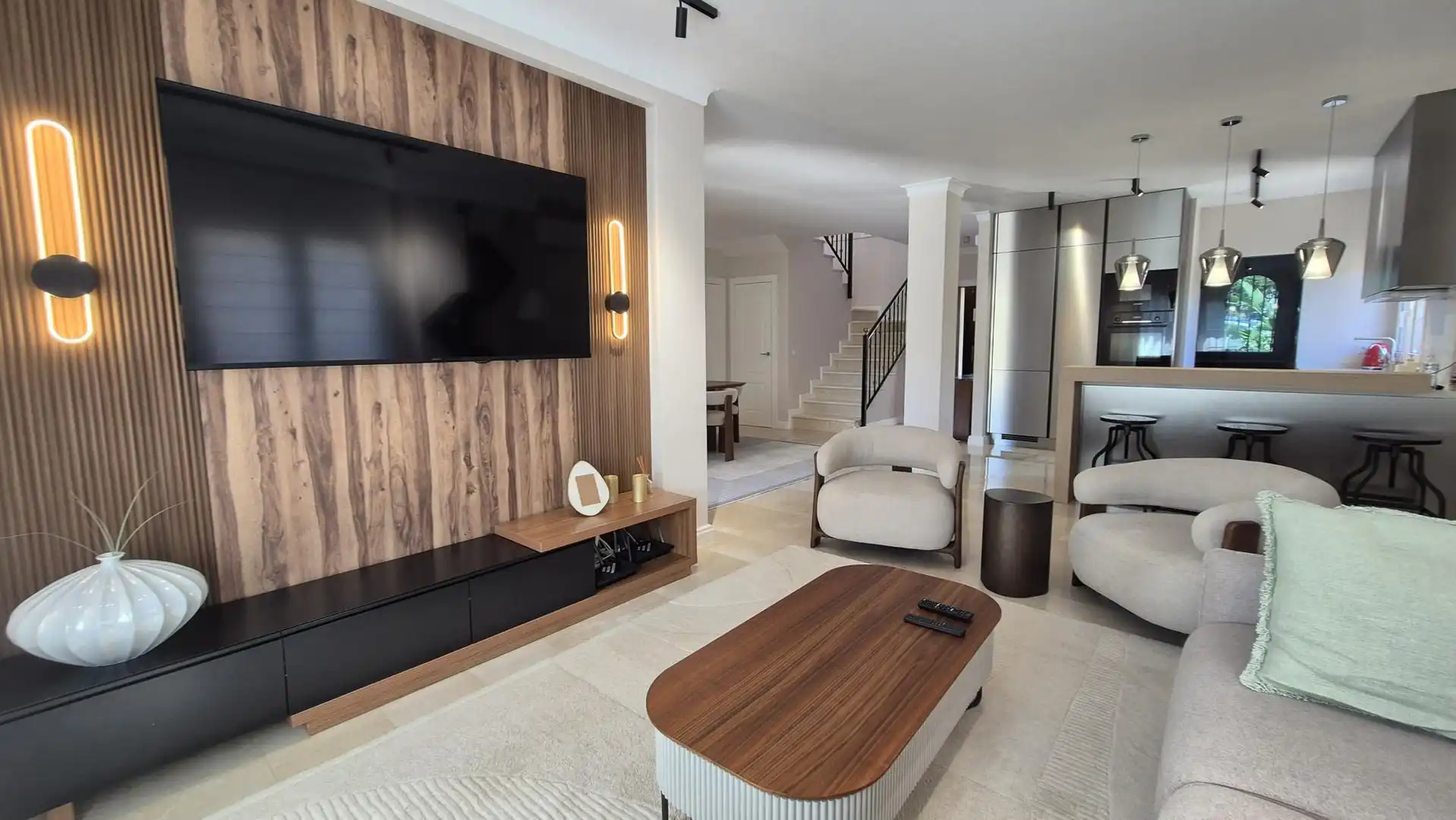 Casa con terrazza in vendita a Avenida Golf de Riviera