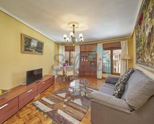 Living room of Flat to rent in Oviedo   with Terrace and Balcony