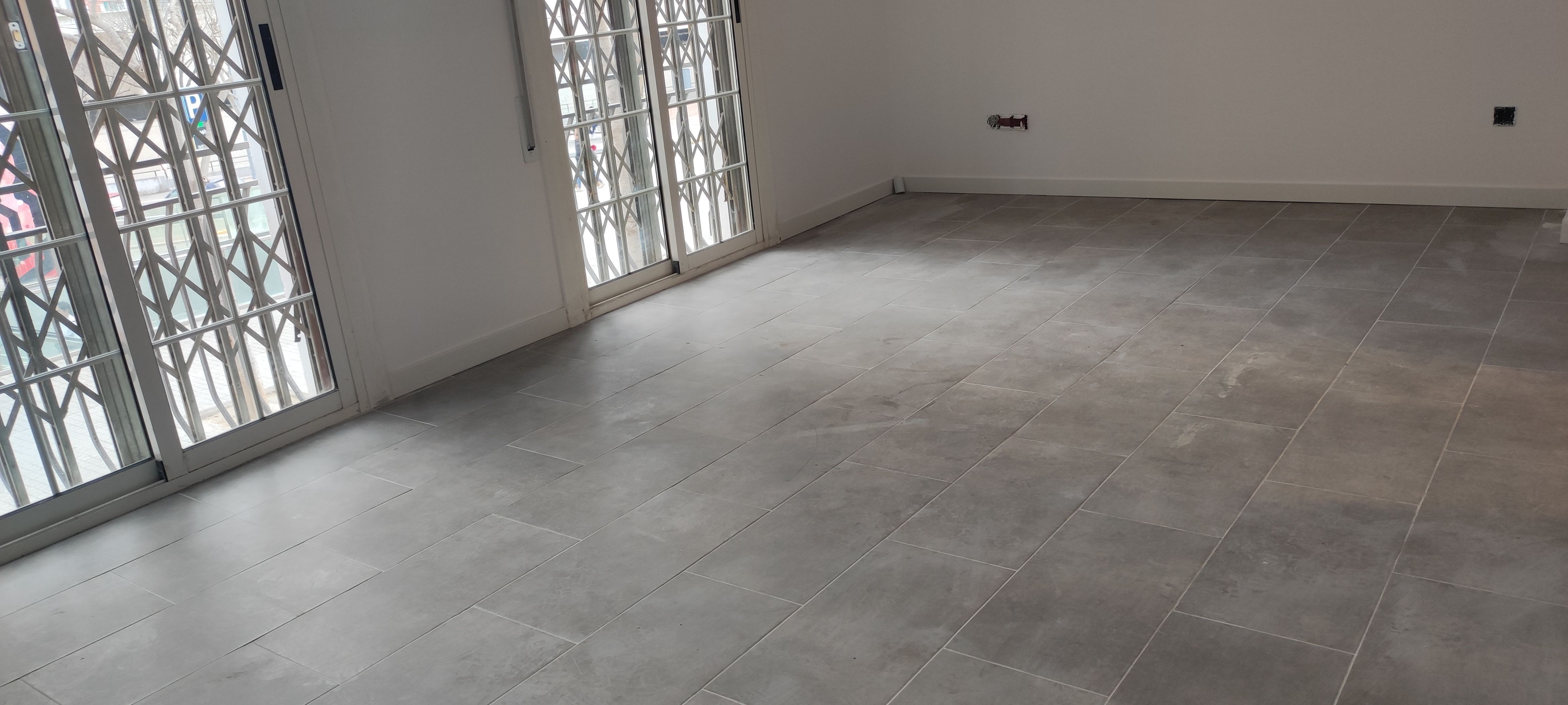 Flat for sale in Badalona  with Terrace and Oven