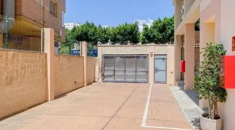 Parking de Piso en venta en Málaga con Aire acondicionado, Parquet y Piscina comunitaria