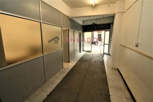 Local comercial en Venta en Carrer de Trinxant en El Camp de l'Arpa del Clot