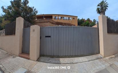 Exterior view of House or chalet for sale in Cubelles  with Heating, Private garden and Terrace