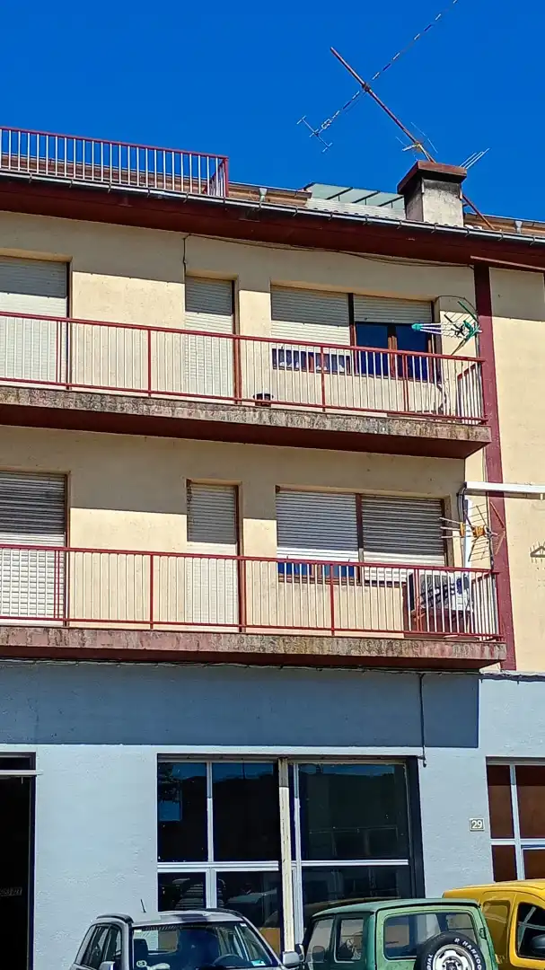 Terrassa de Pis en venda en Tremp amb Balcó i Alarma