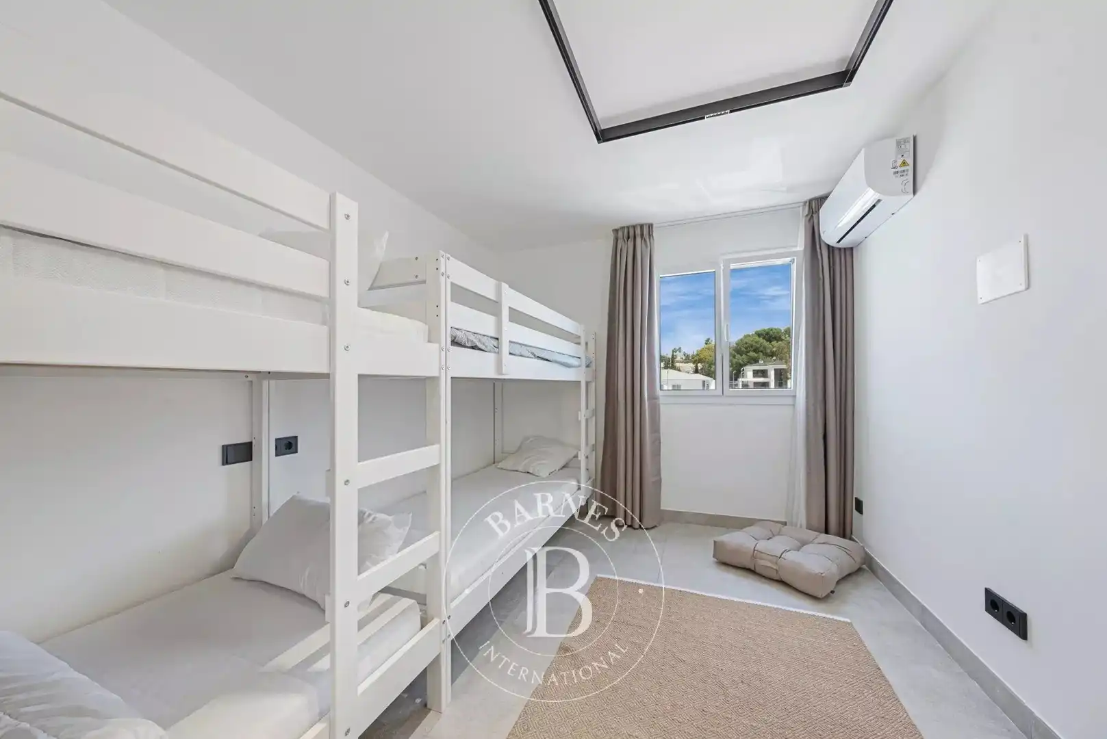 Habitación de Piso en venta en Estepona con Aire acondicionado, Calefacción y Terraza