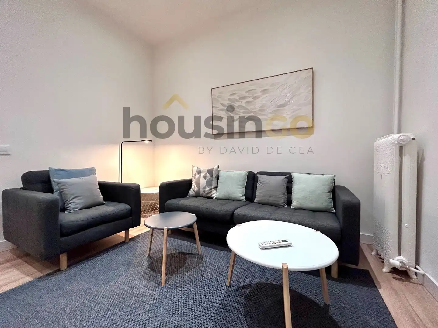 Living room of Flat for rent in Madrid  with Air Conditioner, Heating and Parquet flooring
