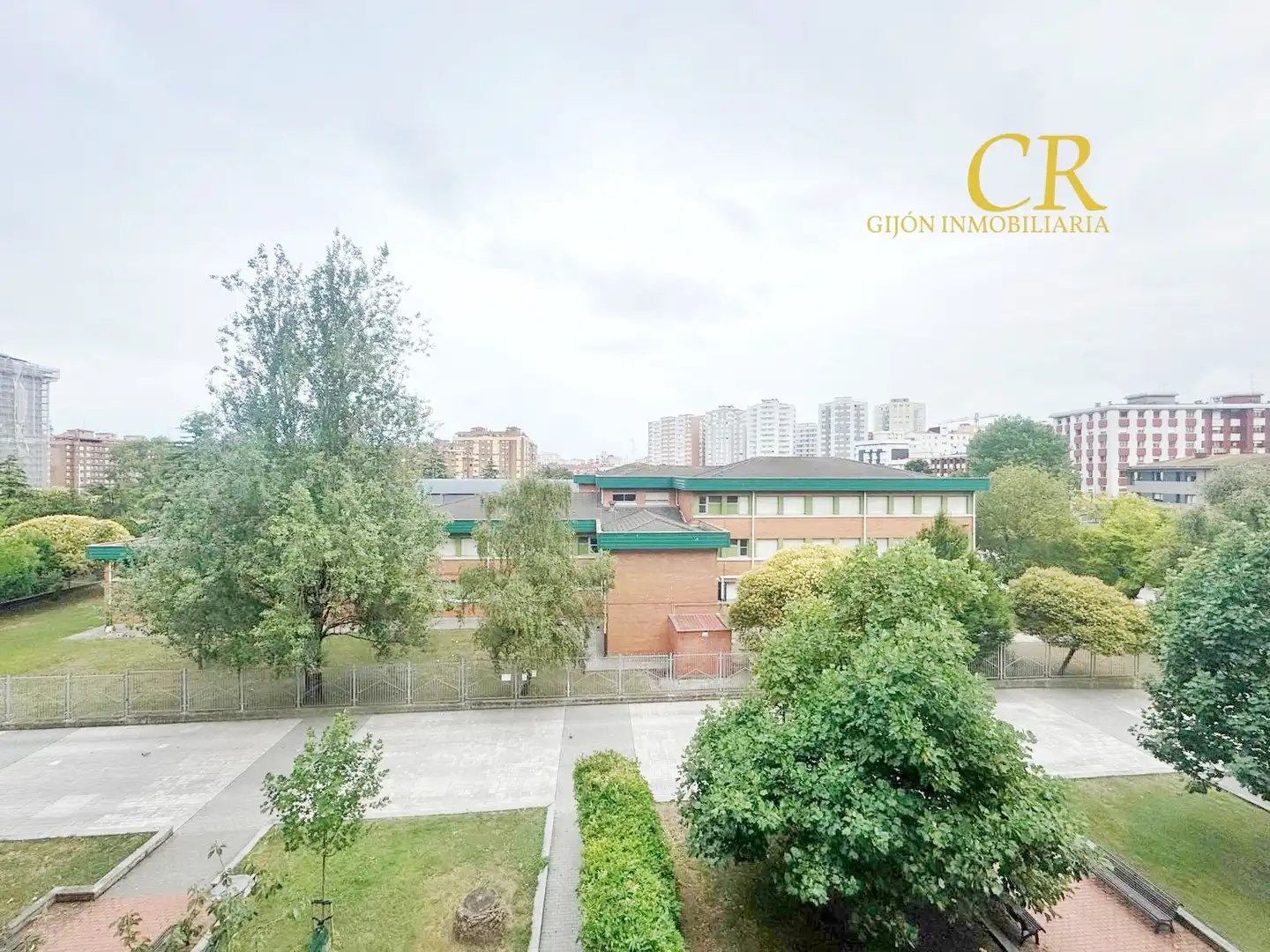 Vista exterior de Piso en venta en Gijón  con Amueblado