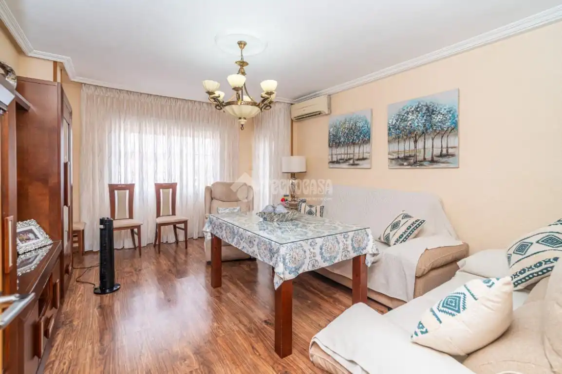 Sala de estar de Piso en venta en Linares con Aire acondicionado, Terraza y Balcón