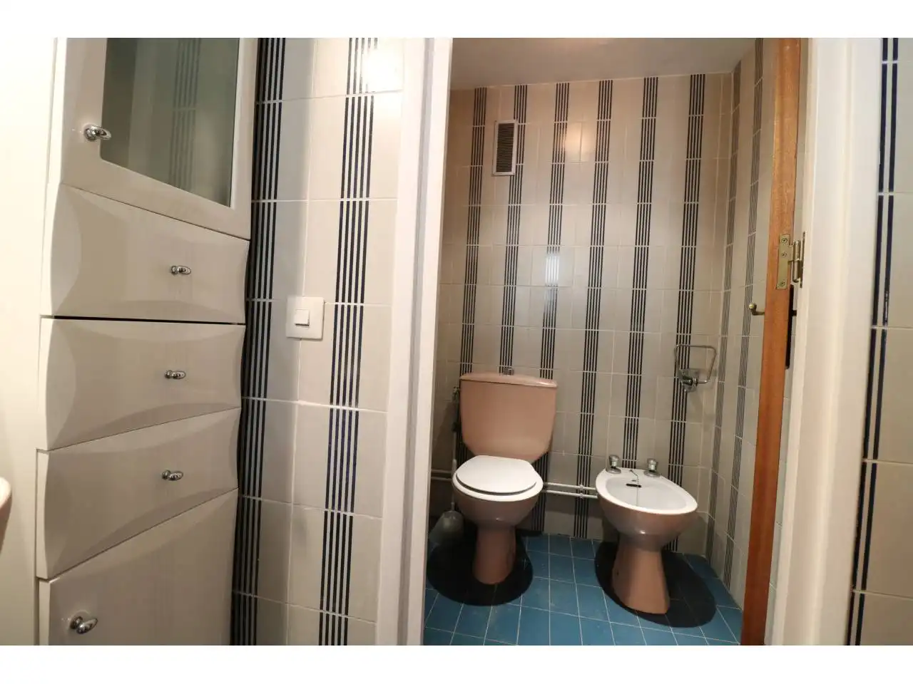 Bathroom of Flat for rent in Sant Cugat del Vallès  with Heating, Parquet flooring and Alarm