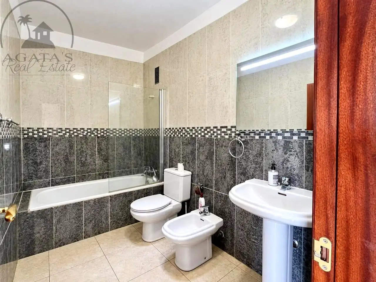 Baño de Casa o chalet en venta en La Orotava con Jardín privado, Terraza y Piscina