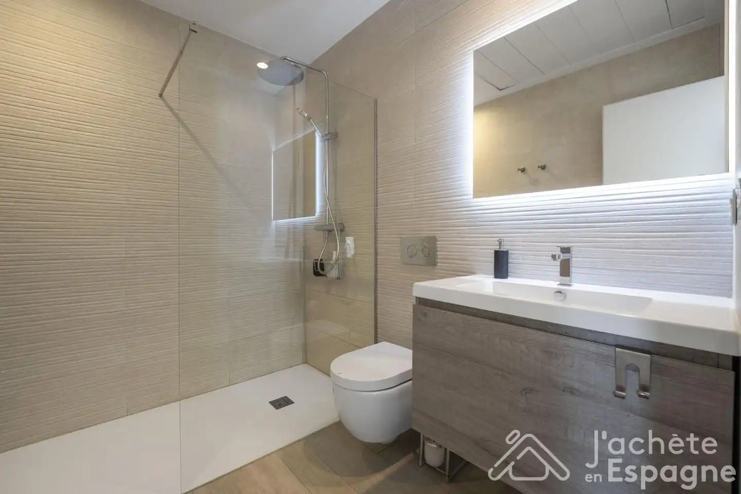 Haus mit Pool zum Verkauf in calle d'Equador, imagen 44