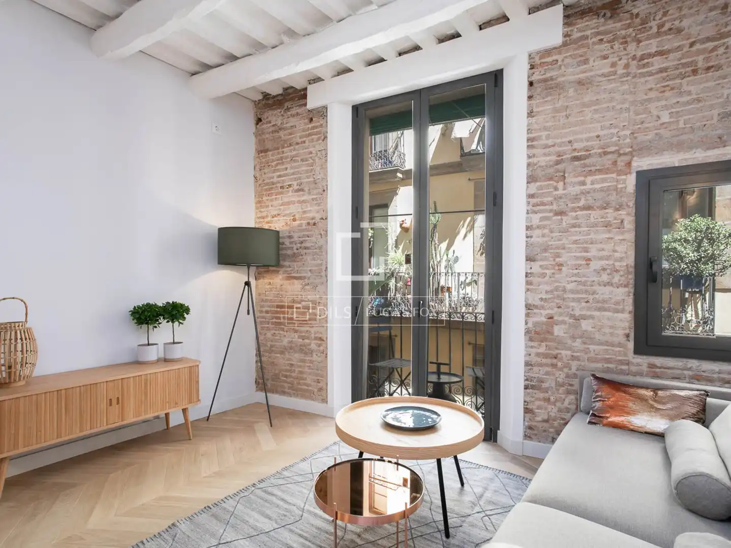 Piso con terraza en alquiler en Ciutat Vella, imagen 3