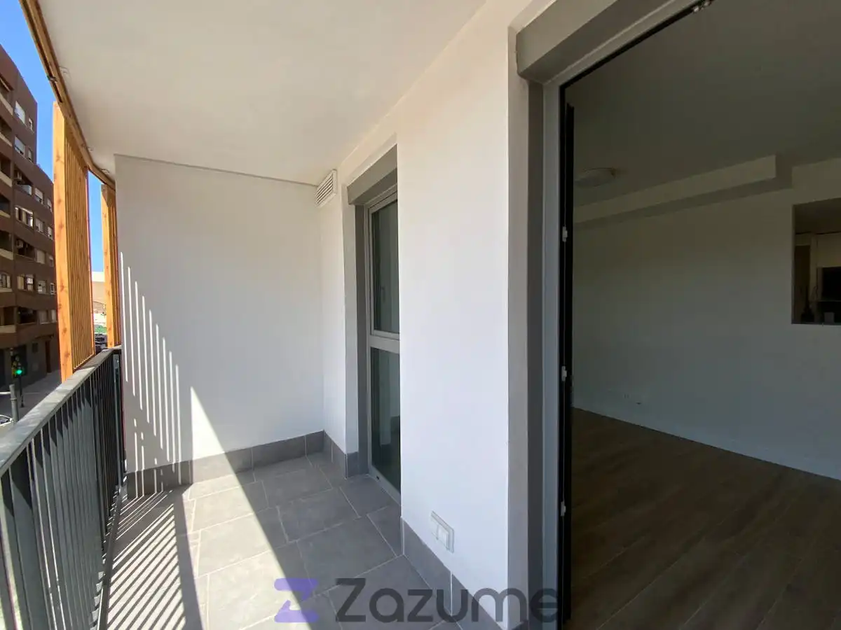 Balcony of Flat for rent in Valencia  with Air Conditioner, Heating and Private garden